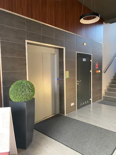 Tytanowa Pani Studio Urody